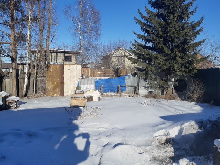 Дом 33,7 м² на участке 4 сот.