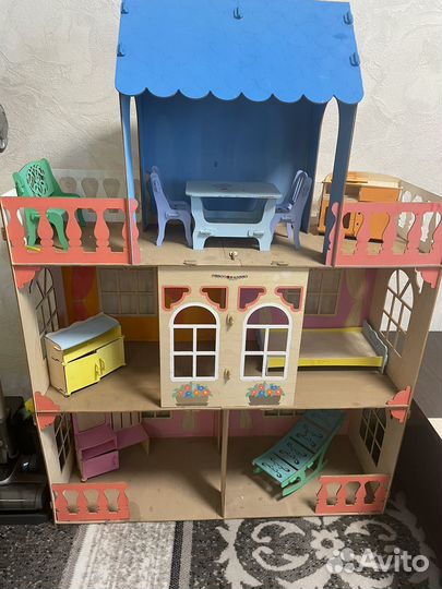 Домик кукольный