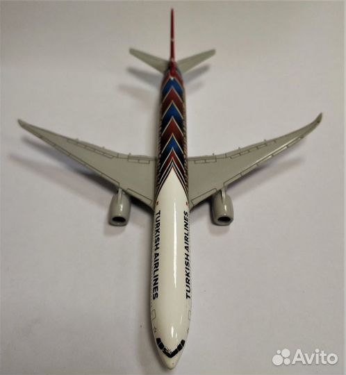 Модель самолета boeing 777-300 Turkish Airlines