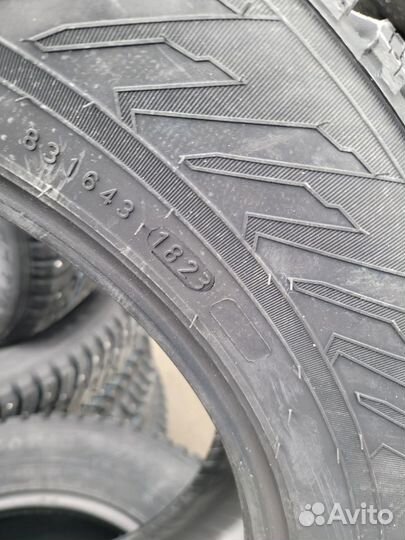 Nordman 8 215/60 R16