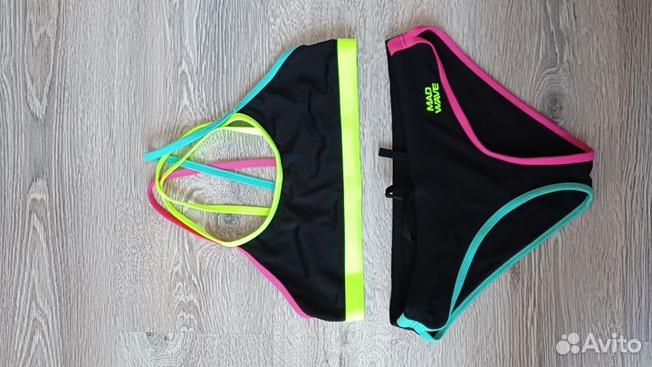 Раздельный купальник для плавания