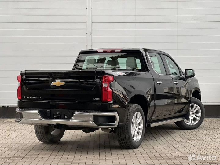 Chevrolet Silverado 5.3 AT, 2023, 100 км