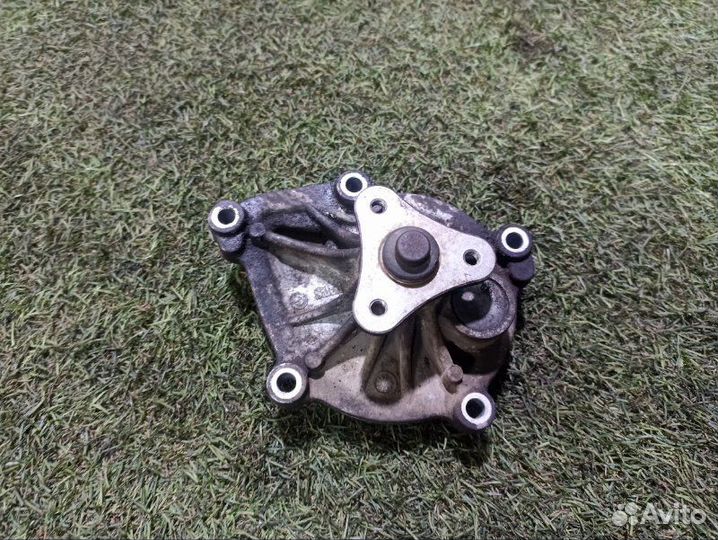 Помпа водяная Bmw 3 F30 N13B16 2012