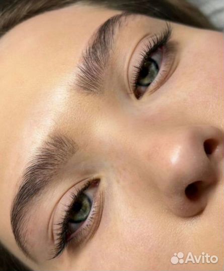 Наращивание ресниц в массажных креслах