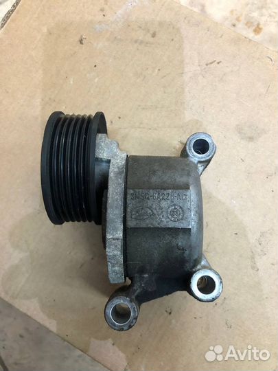 Натяжитель ремня Ford C-max 1 1.8