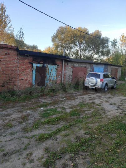Гараж, > 30 м²