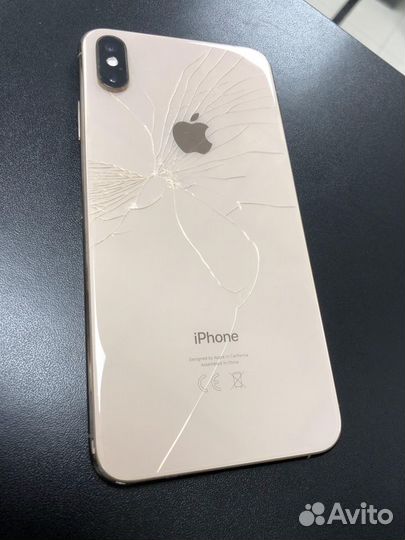 Замена заднего стекла крышки iPhone