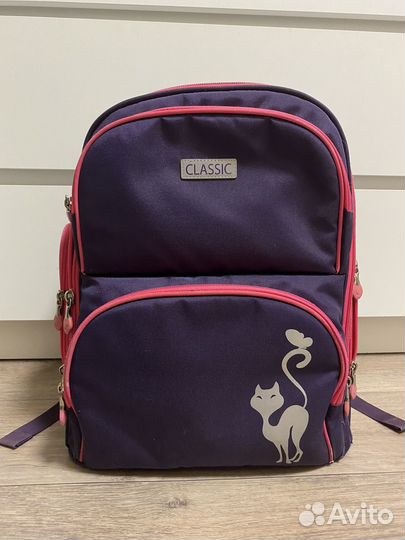 Школьный рюкзак (ранец для начальных классов)