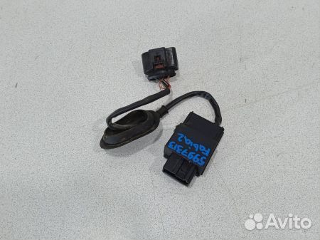 Реле бензонасоса Шкода