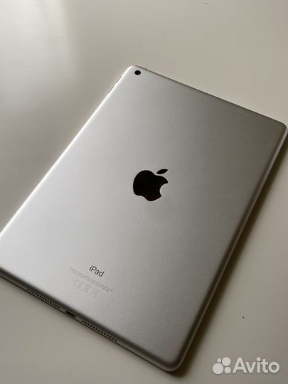 Планшет apple iPad 6