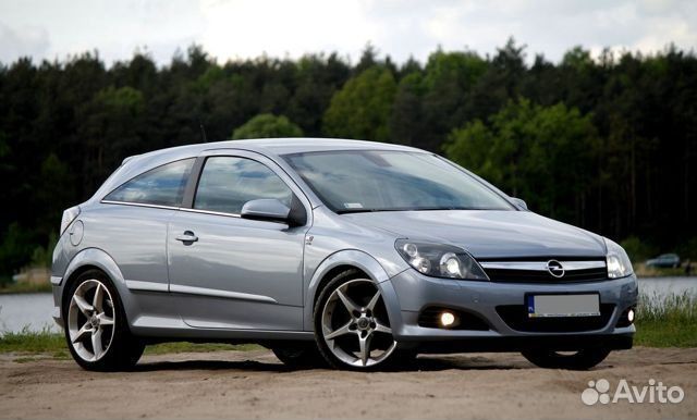 Лобовое стекло Опель Астра Н