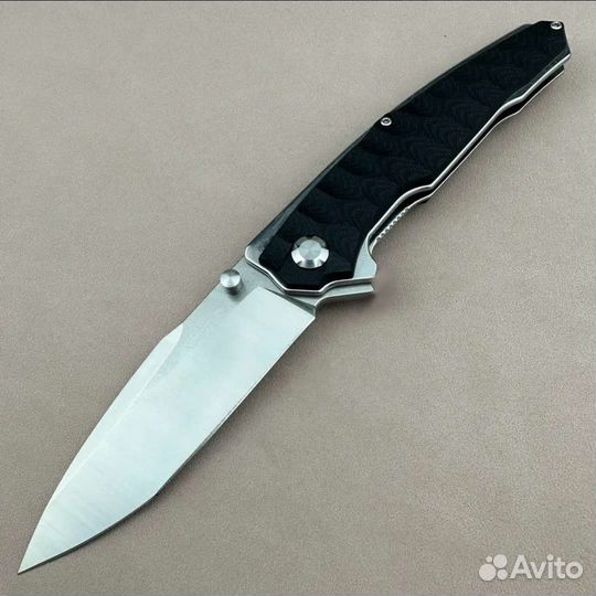 Нож туристический