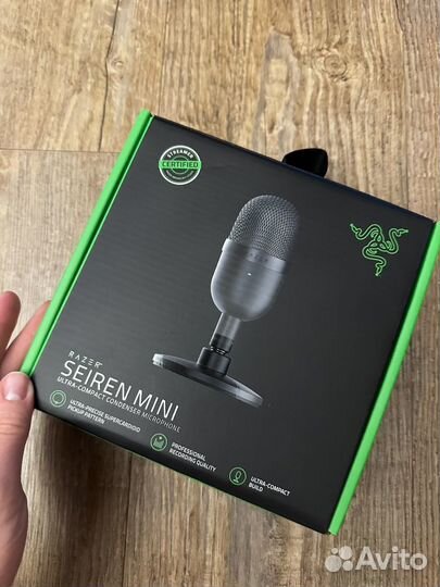 Микрофон Razer seiren mini