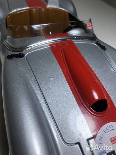 Ferrari 250 testa rossa 1:18 Burago