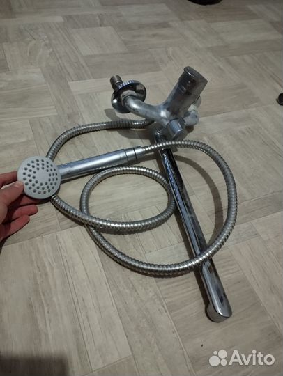 Смеситель для ванны с душем бу