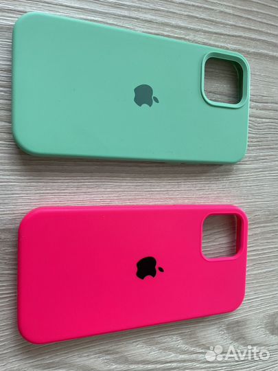 Чехол на iPhone 12