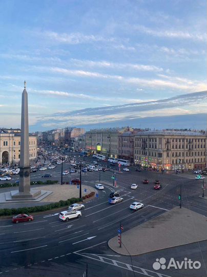 Рабочего места мастера маникюра и парикмахера