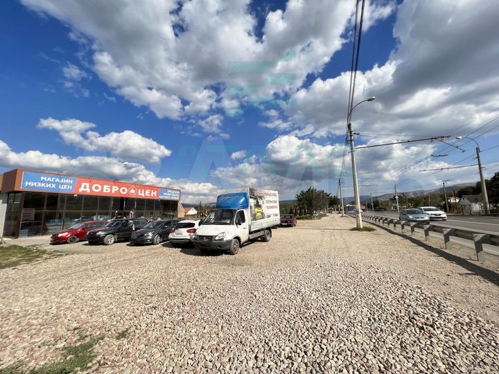 Продажа здания с долгосрочными арендаторами