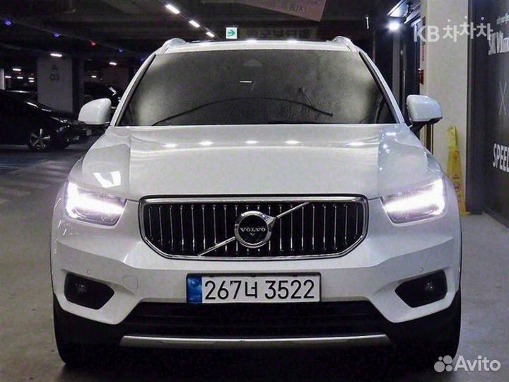 Volvo XC40 2.0 AT, 2022, 31 000 км