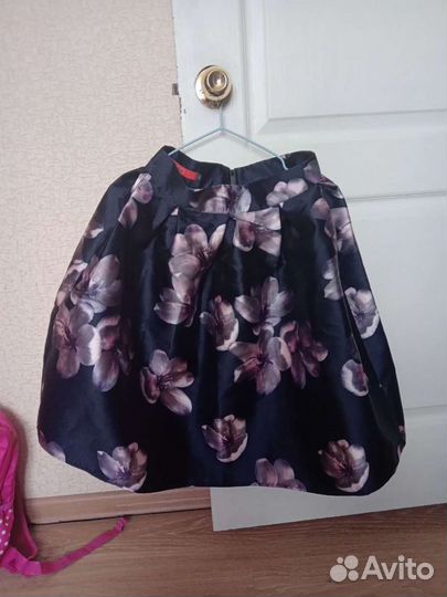 Костюм женский новый 44 размер