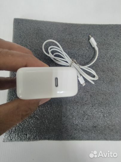 Адаптер питания Apple Power Adapter 29W. 14.5 v