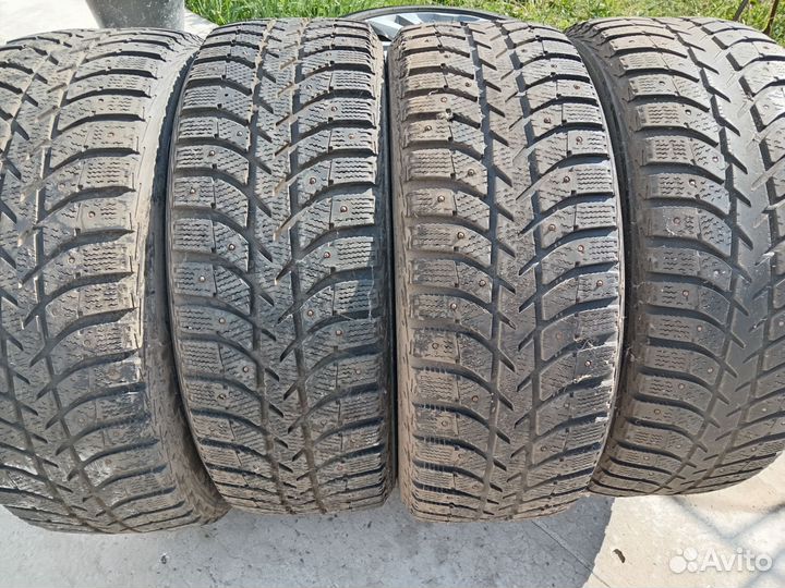 Bridgestone Ice Cruiser 5000 205/60 R16