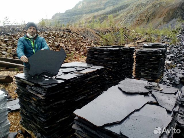 Природный камень плитняк лемезит златолит