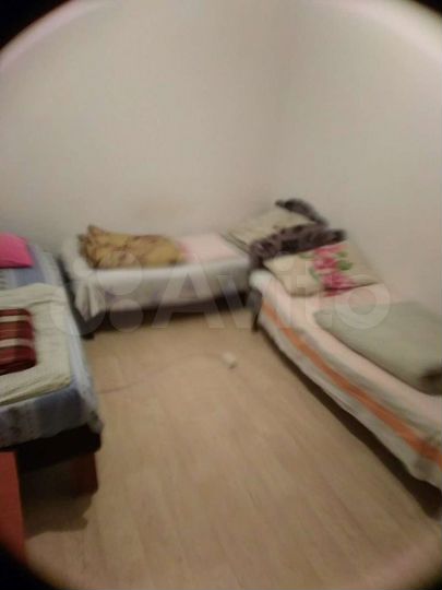 Комната 15 м² в 5-к., 3/3 эт.