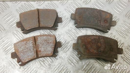 Тормозные колодки задние volkswagen passat B7 (ODN