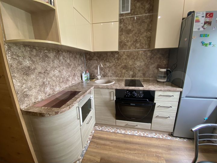 2-к. квартира, 52 м², 2/5 эт.