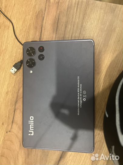 Продаю Планшет