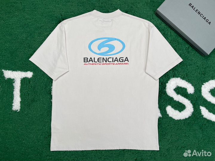 Футболка Balenciaga