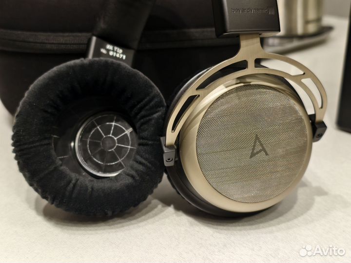 Наушники Astell&Kern AK T1p