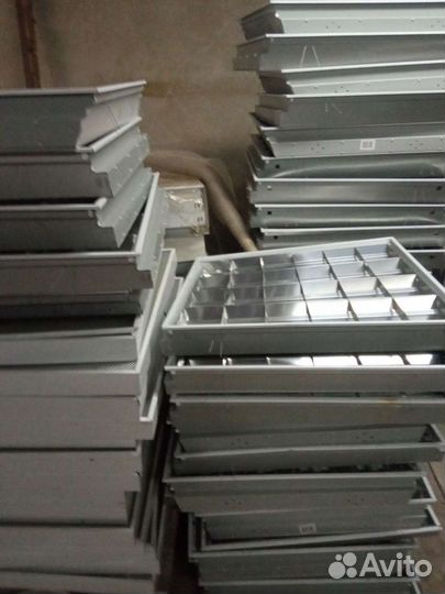 Светильник потолочный