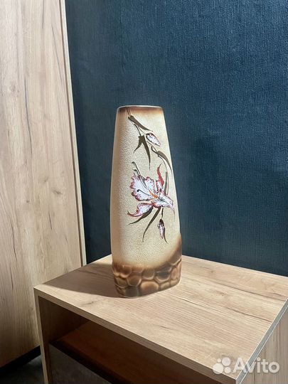 Керамическая ваза