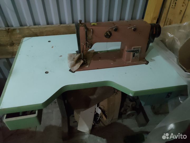 Швейная машина