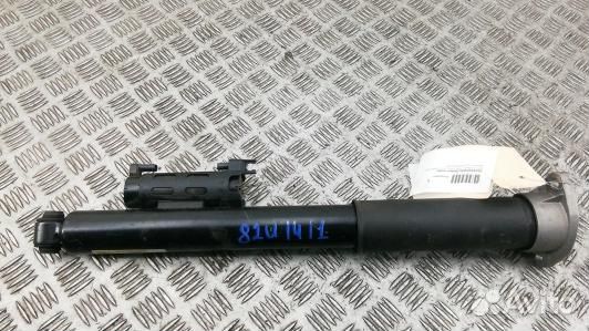 Амортизатор задний mercedes benz C-class W205 (82U