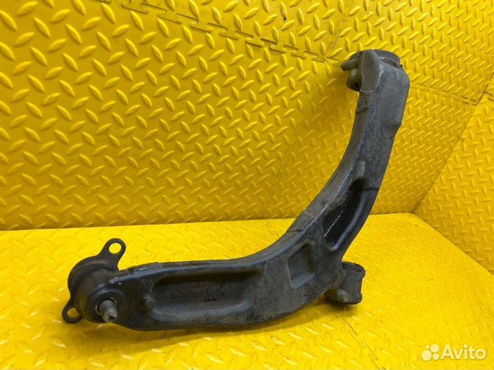 Рычаг подвески передний левый Volkswagen Multivan