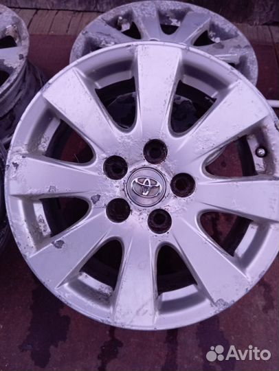 Продаю литые диски r16