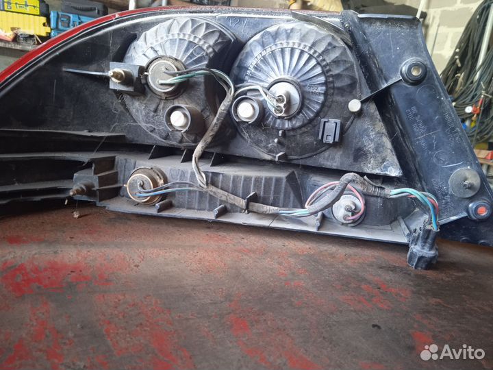 Фонарь правый задний Митсубиси Лансер 9