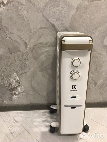 Масляный обогреватель Electrolux