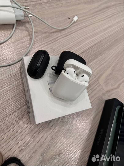 Наушники apple airpods
