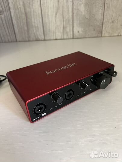 Focusrite scarlett 4i4 3rd gen звуковая карта