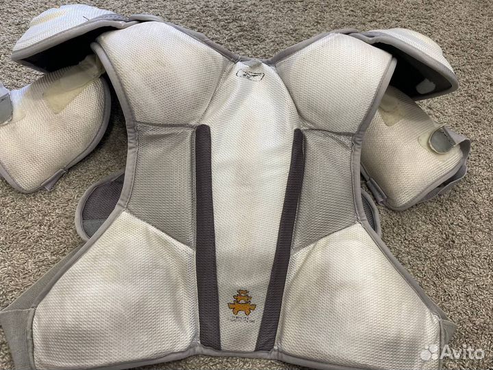 Нагрудник хоккейный Jofa RBK 6k