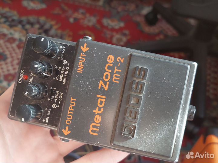 Гитарные педали boss metal zone MT-2