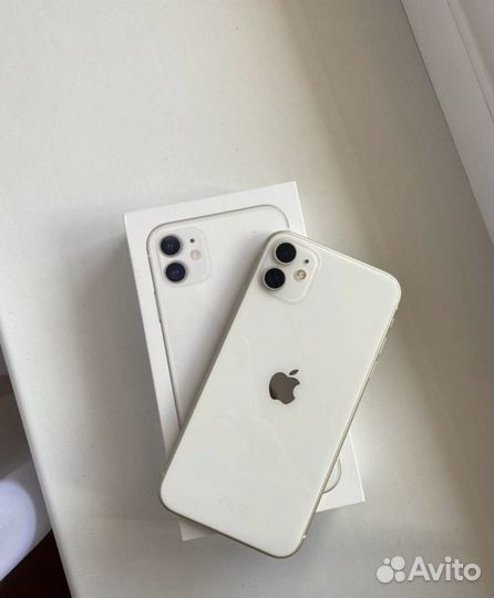 iPhone 11, 64 ГБ