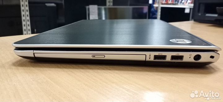 M6/A6 4400M/4GB/AMD 7520G/500GB/15.6