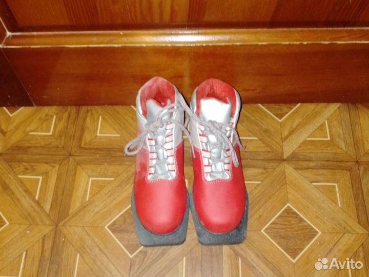 Лыжи беговые с ботинками