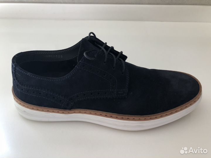 Продаю ботинки Hugo Boss