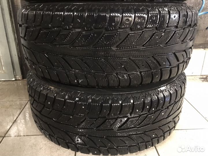 Cooper Weather-Master WSC 235/60 R18